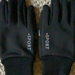 Sport black gloves medium w/ touchscreen fingertip